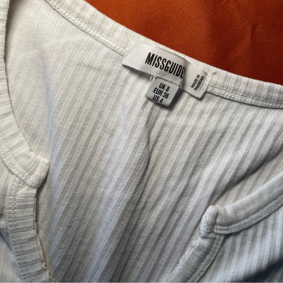 Notch neck crop top - Picture 2 of 4